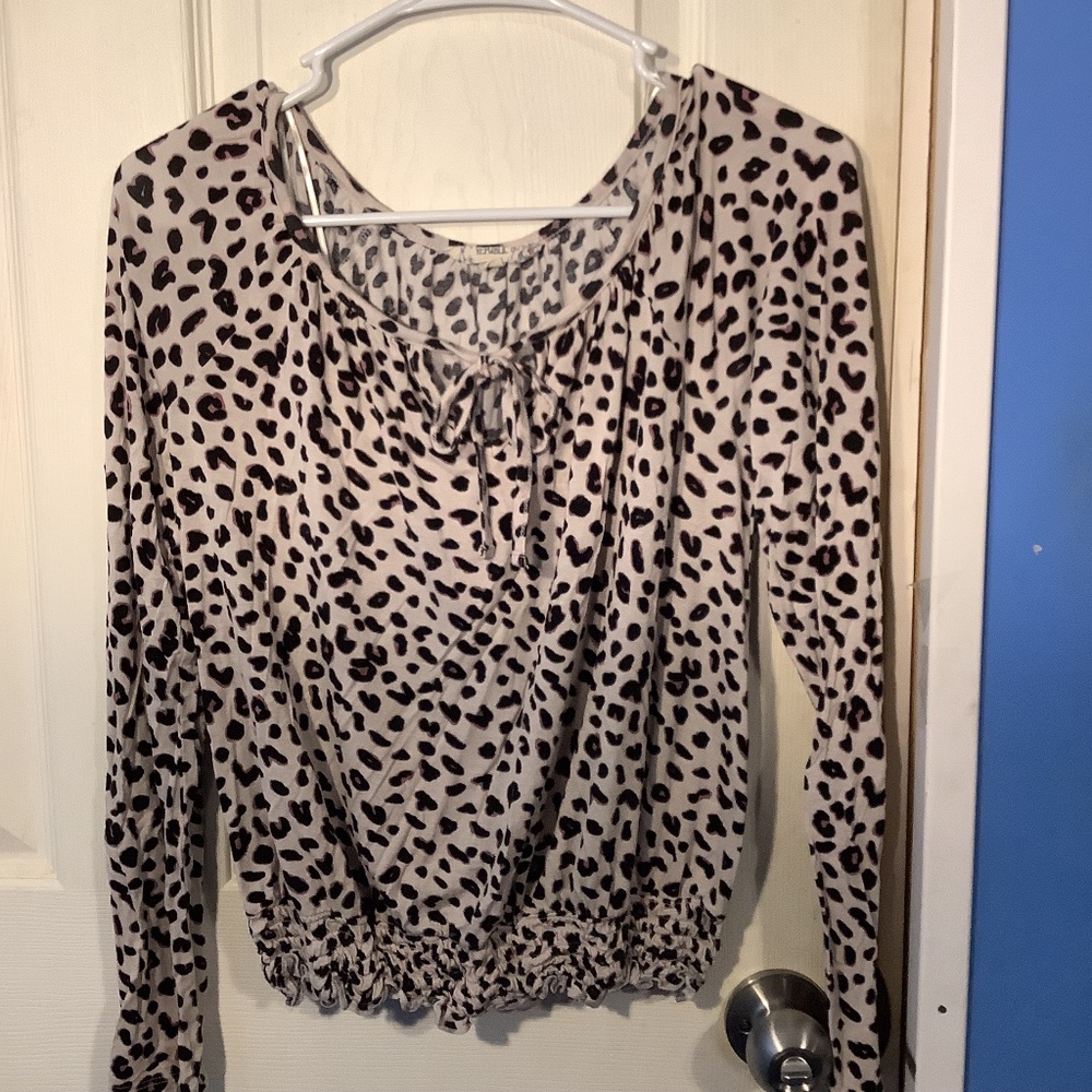 Women’s Republic Leopard Spotted Top Size M